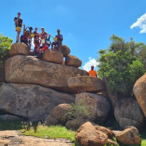 HIKING BOULDERS GROUP 20220105_150603