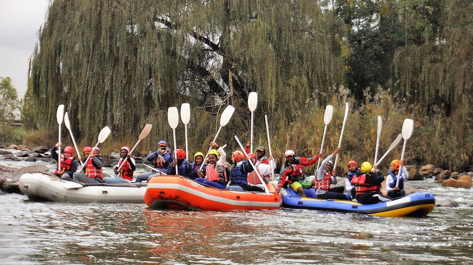 dome float paddles up three rafts